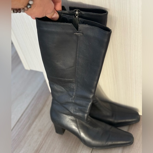 Valdini Boots - Picture 1 of 2